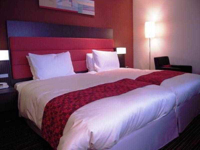 Holiday Inn Osaka Namba By Ihg Exterior photo