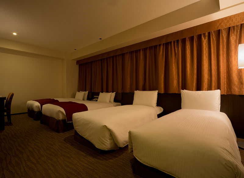 Holiday Inn Osaka Namba By Ihg Exterior photo