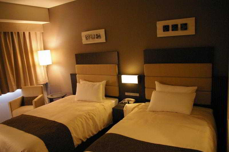 Holiday Inn Osaka Namba By Ihg Exterior photo